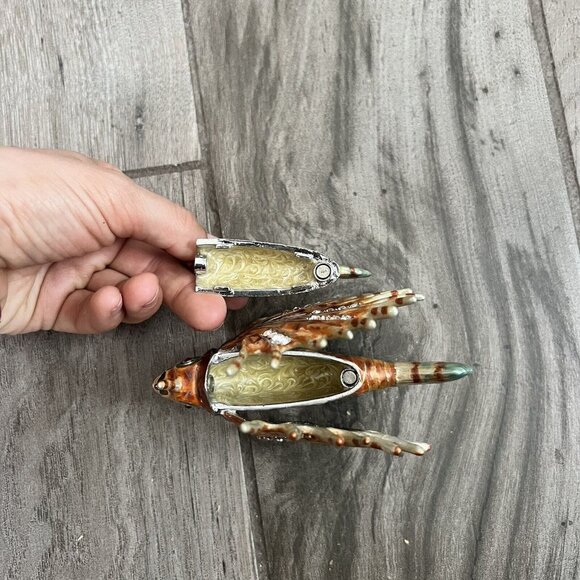 Bejeweled Enameled Pewter Angelfish Fish Trinket Box With Crystals 4.5” Long 015 - Picture 6 of 7